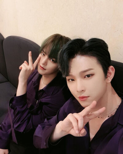 ONEUS
cr.official_oneus