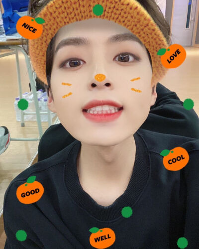 ONEUS 孙东柱/XION
cr.official_oneus