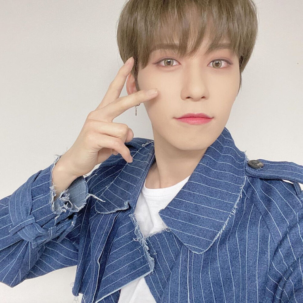 ONEUS 李建熙/KEON HEE
cr.official_oneus