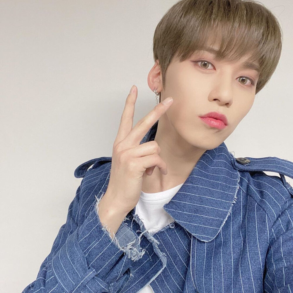 ONEUS 李建熙/KEON HEE
cr.official_oneus