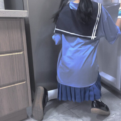 女头
这里江念九