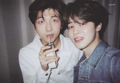 防弹少年团
BTS
