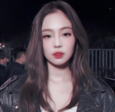 BLACKPINK
Jisoo Jennie Rosé Lisa
壁纸 头像
因为是从微博长图里截取的可能有点边