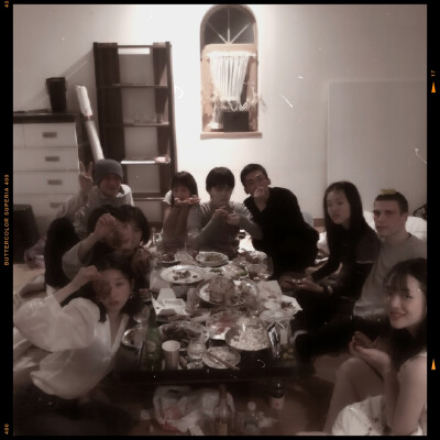 
▹ Sulli's new year's party
