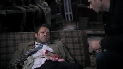 Supernatural截图第十二季12集
castiel 卡西迪奥
战损卡 战损cas