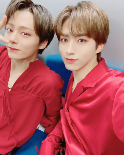 ONEUS
cr.official_oneus