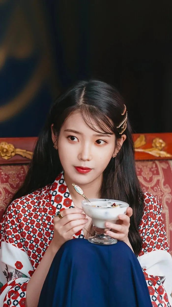 IU 女爱豆壁纸