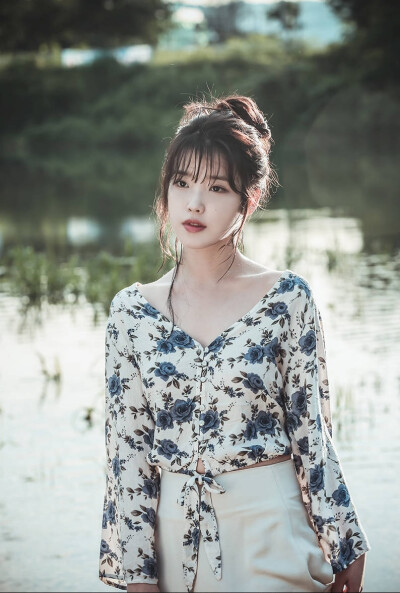 IU 女爱豆壁纸