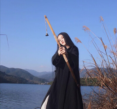 -月上飞花-