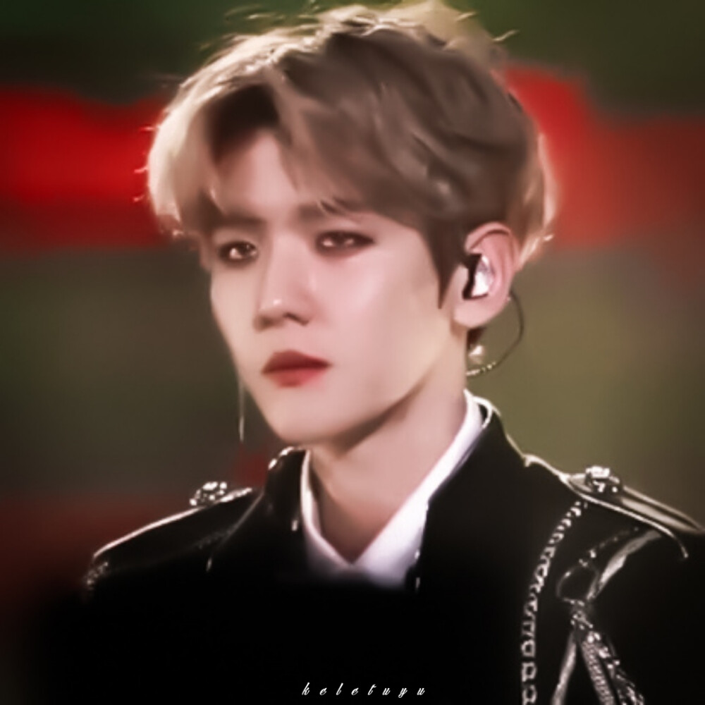 边伯贤 Alerta de peligro las 24 horas.”
看简介
修©xooy
原截©方佳妍