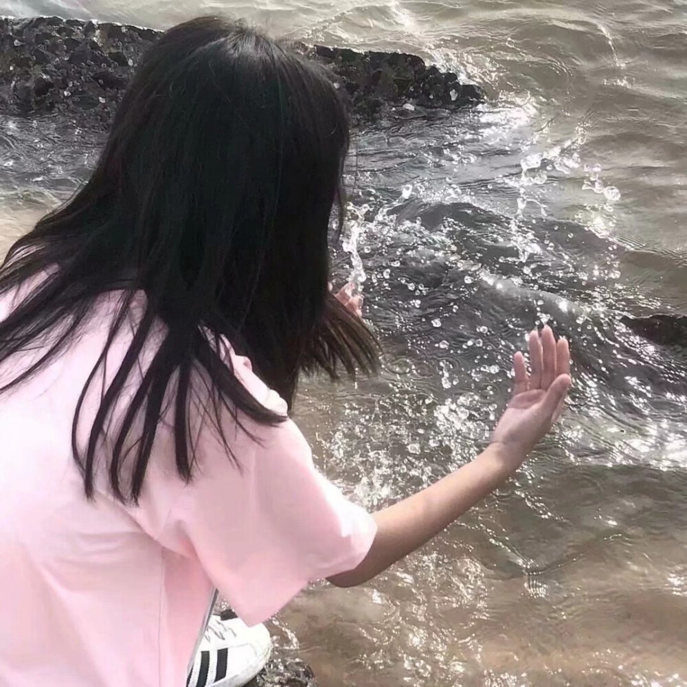 无水印高清ins风格女头
二传注.KS/vb温绥