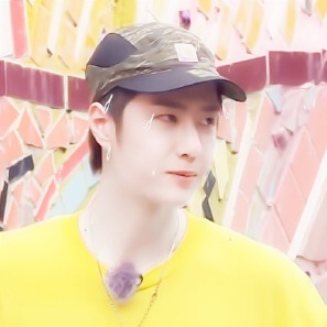 王一博·
二传注明原处江亦，禁二改❌