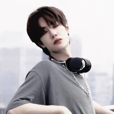 王一博·
二传注明原处江亦，禁二改❌