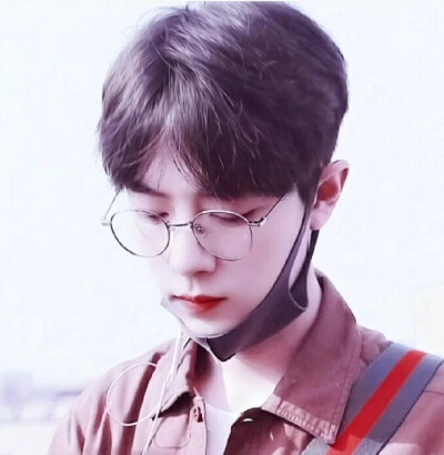 肖战
小飞侠们快来呀！