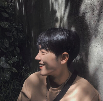 肖战
小飞侠们快来呀！