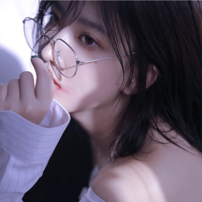 自截女头
干净
源ks素素不想吃饭