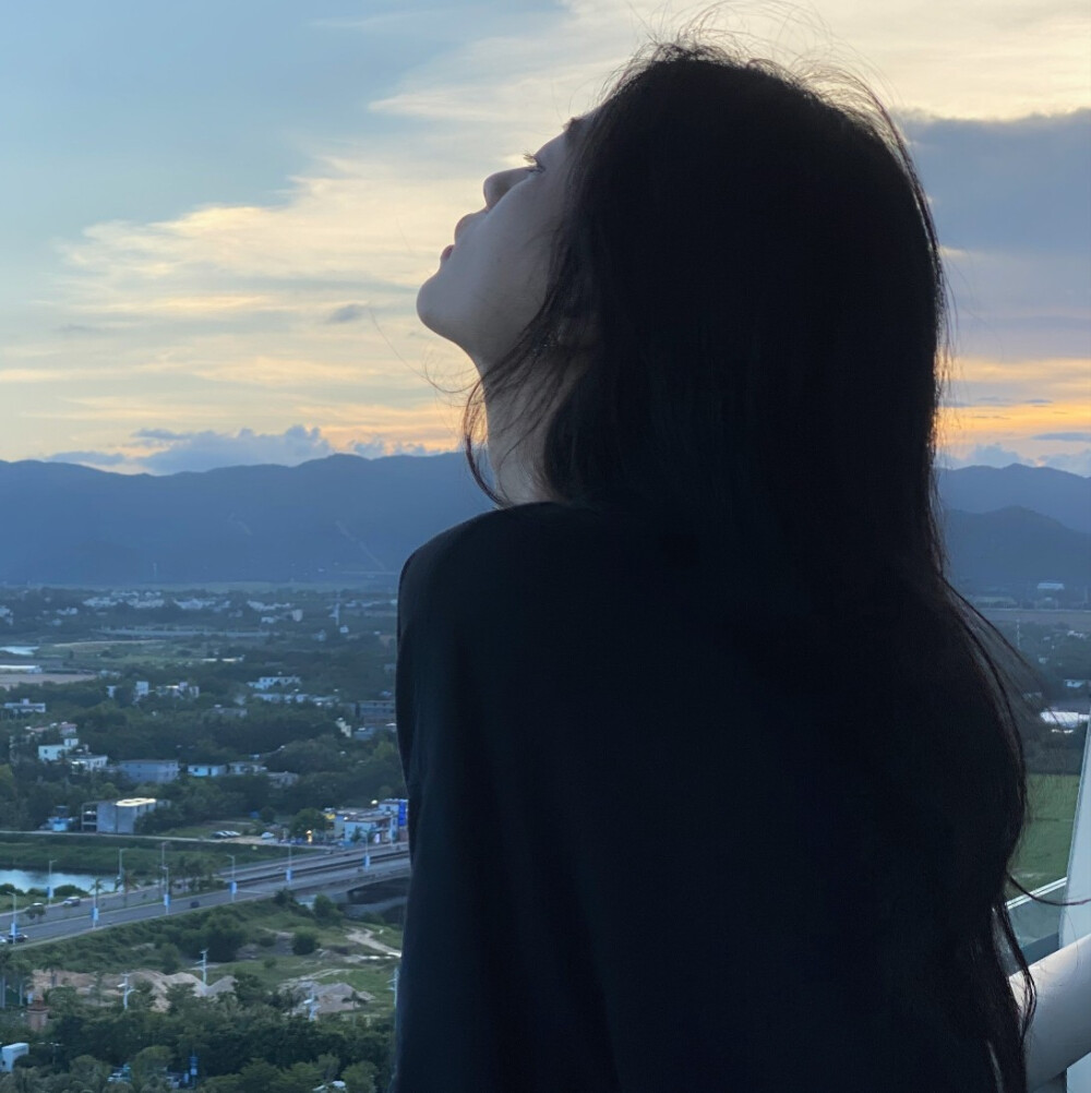 黛鹿嘉子
