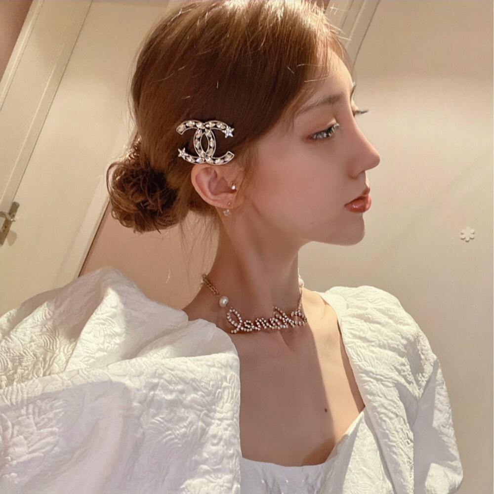 女头
诗梦瑶自截