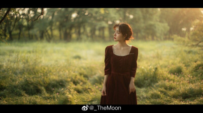 很有感觉的两张图片
微博@The Moon