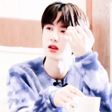 王一博·自调色
二传注明原处江亦，禁二改❌