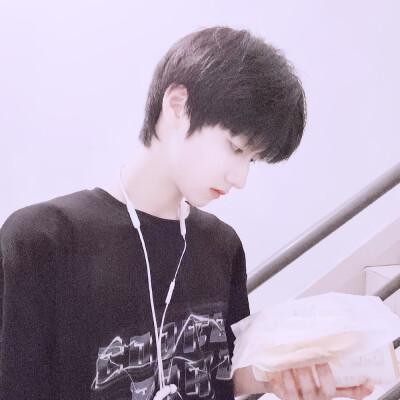 滤镜快点易眠笙
禁二改，二转
抱图dd