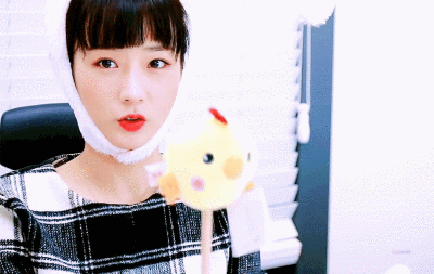 尹普美 GIF