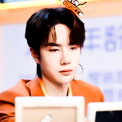 王一博·自调色
二传注明江亦，禁二改❌