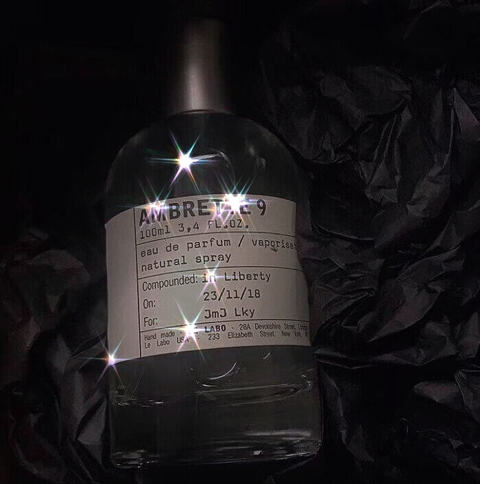 
“我不是公主也没有骑士于是我穿起铠甲左手持剑右手执盾披荆斩棘勇往直前做自己的骑士”
cr沈吟莞