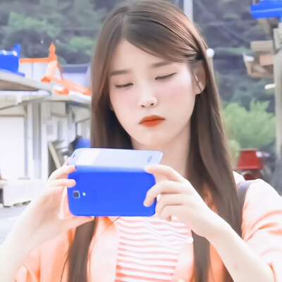 小勋星球杯
-
#IU 李知恩#