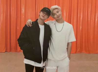 防弹少年团
BTS