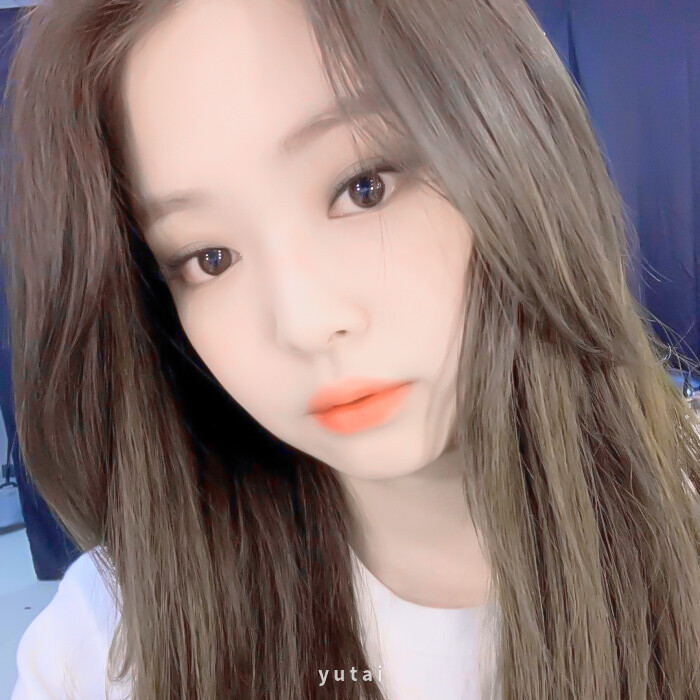 JENNIE
©️沈喻晴