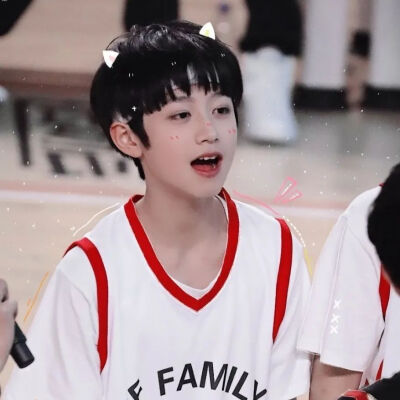 推荐帅哥朱志鑫❤️