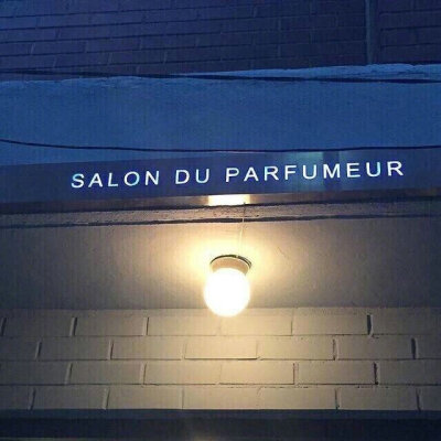 
有人问我为什么还不睡，我惊了！我是保安啊我能睡吗！
我睡了这个朋友圈的安全谁来管