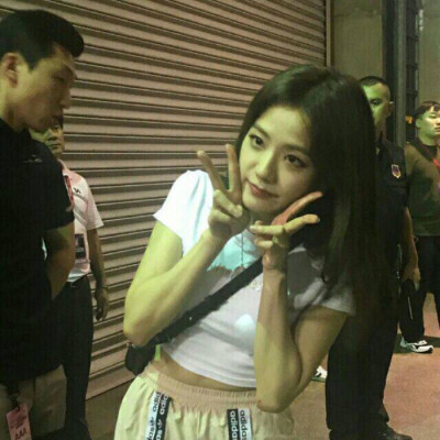 jisoo33