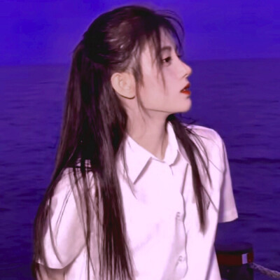 鞠婧祎头像/原截白小桃