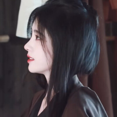 鞠婧祎可二改.
白婧婷.
顺便一说，反感鞠婧祎的有吗？有的话互取吧。