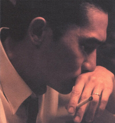 那個時代已過去。
屬於那個時代的一切，
都不存在了。