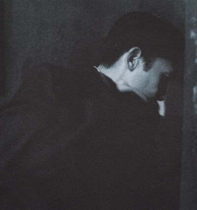 那個時代已過去。
屬於那個時代的一切，
都不存在了。