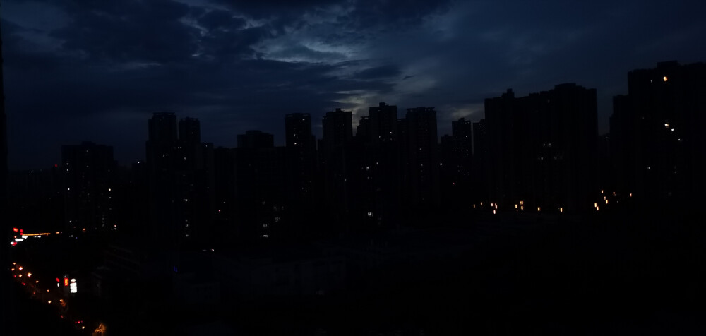 夜晚街景