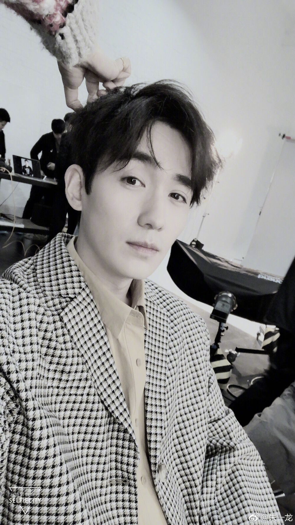 朱一龙｜2018.7上海电视杂志