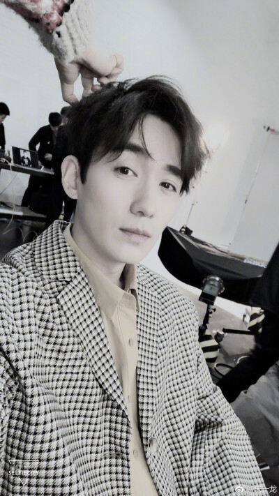 朱一龙｜2018.7上海电视杂志