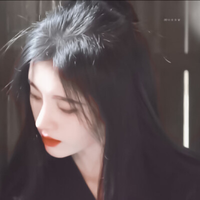 
▲我不知道我有多喜欢你，但如果是去见你，我一定用跑的
顾绾柒
原截我自己
鞠婧祎头像