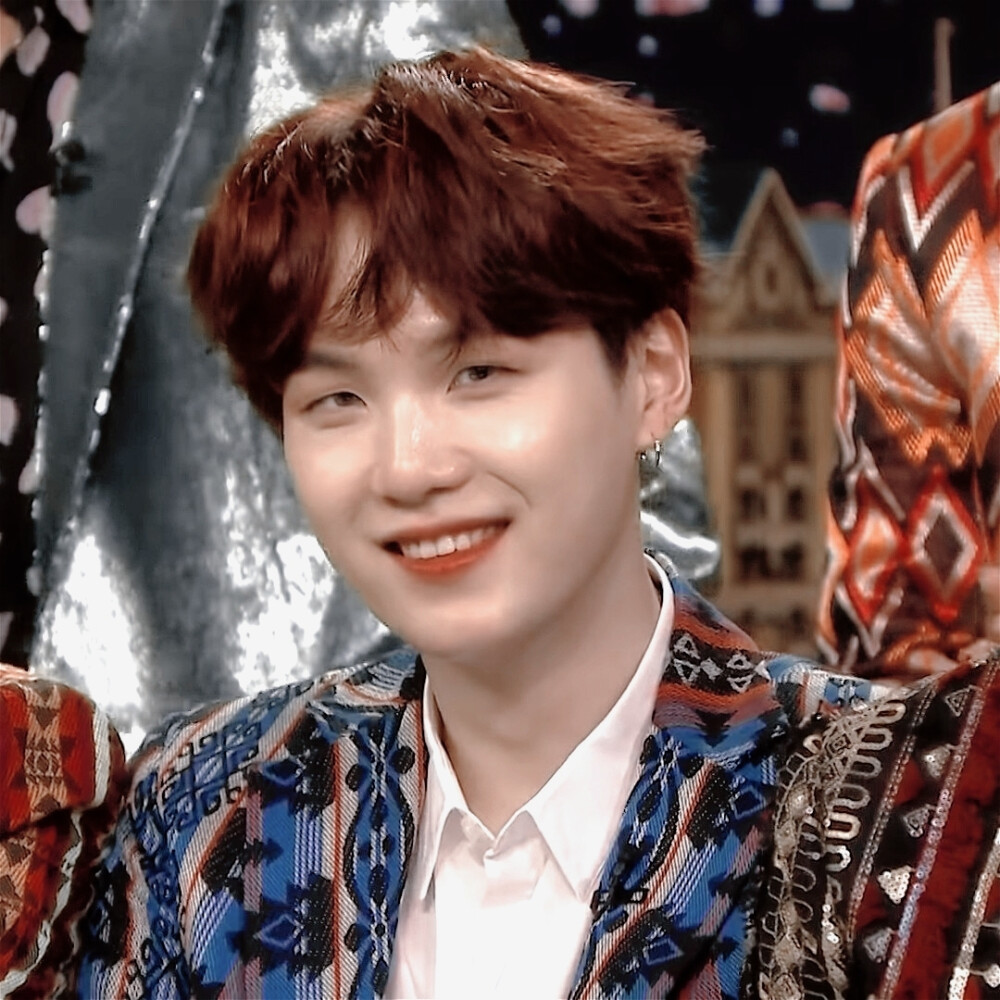 
SUGA