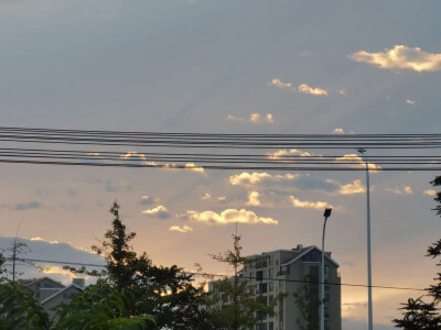 这个夏天，除了热点剩下哪都好