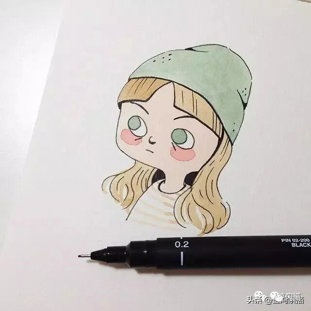 针管笔淡彩人物小画
Hsinyi Chen
台湾艺术家
