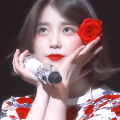 iu头像