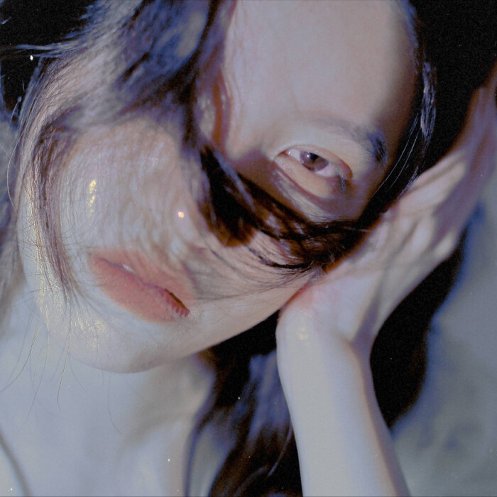 "挑尽春风，去看四海潮生"