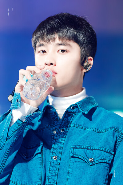 EXO D.O. 都暻秀