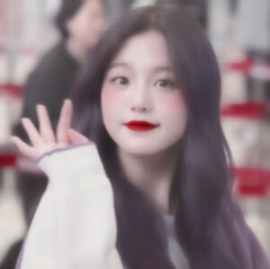 ᴵᶠ ᵒⁿᵉ ᵒᶠ ᵗʰᵉˢᵉ ʷⁱᵗʰᵉʳᵉᵈ ᶠˡᵒʷᵉʳˢ ᶜᵃⁿ ᵐᵃᵏᵉ ʸᵒᵘ ᶠᵉᵉˡ ᵇᵉᵃᵘᵗⁱᶠᵘˡ, ˡᵒᵛᵉ ʷⁱˡˡ ᵇˡᵒʷ ⁱᵗ ᵗᵒ ʳᵉˢᵗ ⁱⁿ ʸᵒᵘʳ ʰᵃⁱʳ.

倘若这些凋零的残花能有一朵你觉得美丽，爱就会将它吹送到安息到你的发丝。

图源Diary_0022
模板bitterrr_比特