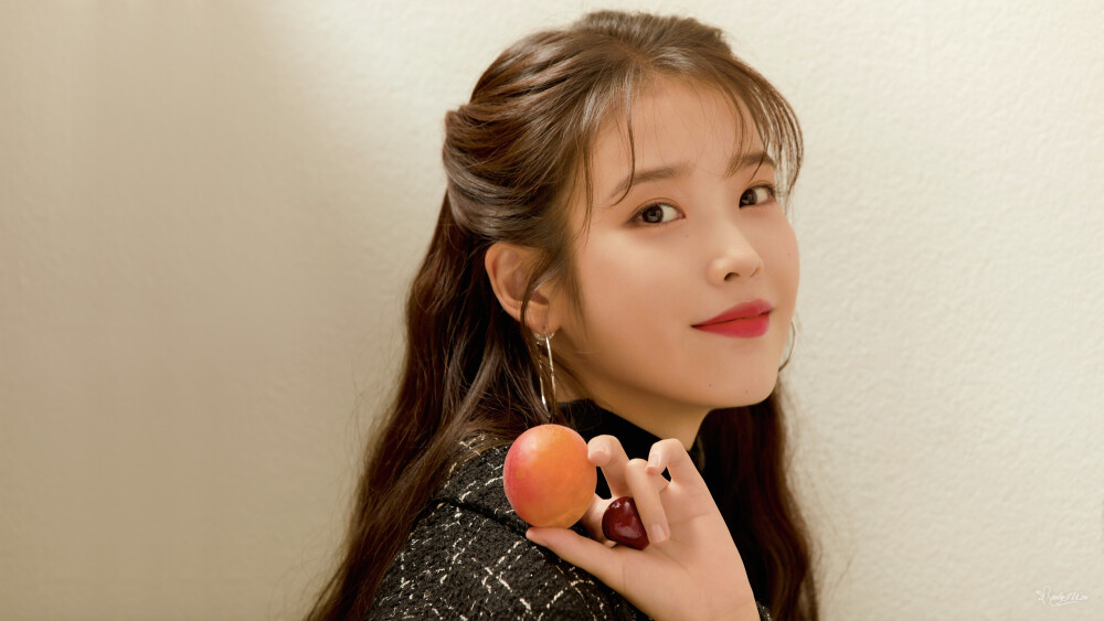 IU 李知恩 